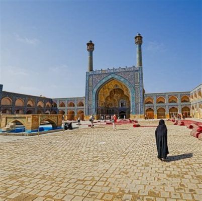 A Mezquita Jameh de Isfahan: Um Tesouro Arquitetônico e Espiritual no Coração da Pérsia!